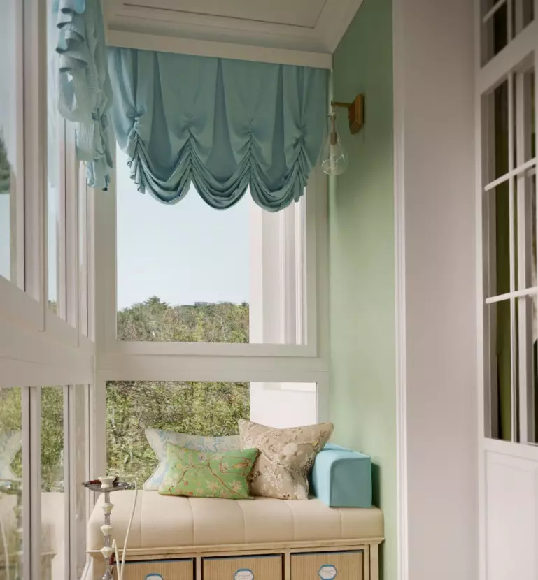 陽台上的窗簾（115張照片）：陽台窗簾設計的想法。如何掛漂亮的窗簾？光篷布窗簾和其他選擇設計 10025_68