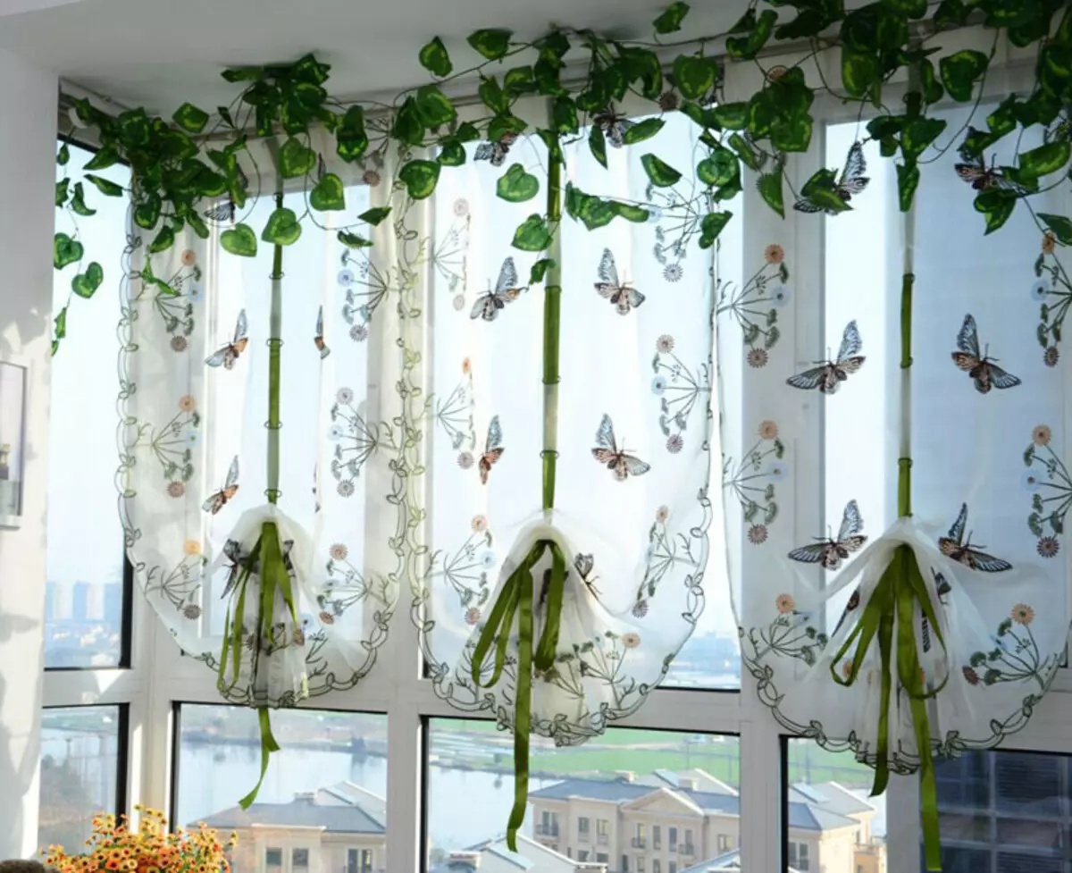 陽台上的窗簾（115張照片）：陽台窗簾設計的想法。如何掛漂亮的窗簾？光篷布窗簾和其他選擇設計 10025_7