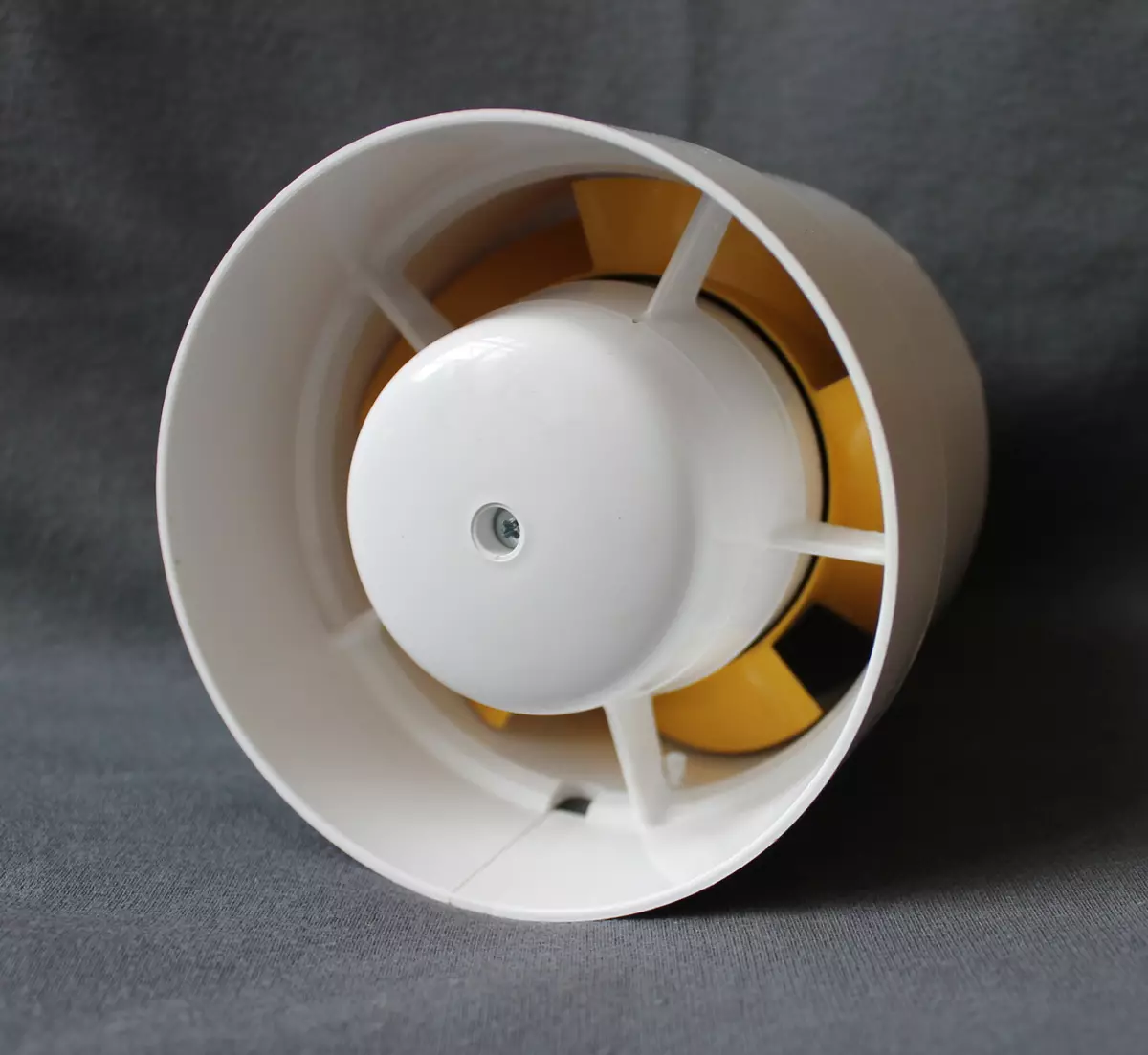 Ventilatori del bagno: modelli di scarico silenziosi con valvola di ritegno e sensore di umidità, altri modelli per il disegno, le loro taglie 10047_28