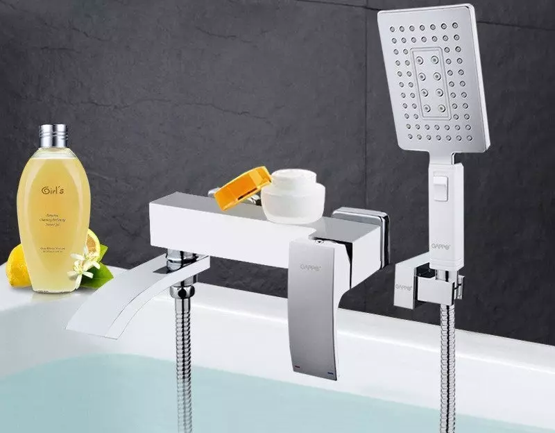 Soul Mixer (83 photos): Overview of shower systems with flexible watering can, corner crane and multifunction switches, other 10048_18