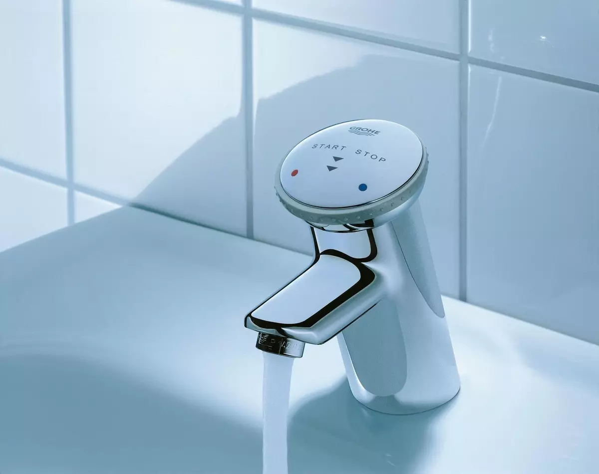 Миксер за душе (83 фотографије): Преглед система за туширање са флексибилним лименкима залијевање, угаони кран и вишенаменски прекидачи, Остало 10048_78