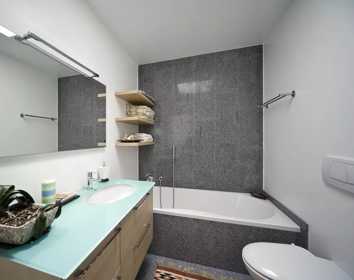 Ukuran kamar mandi: standar, ukuran minimum sareng eksistensi optimal pikeun bumi pribadi sareng apartemen pribadi 10053_4