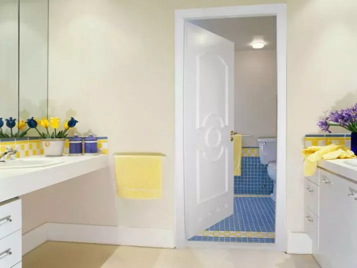 Plastic doors in the bathroom: pros and cons of PVC doors to the bathroom, selection of plastic doors 10056_35