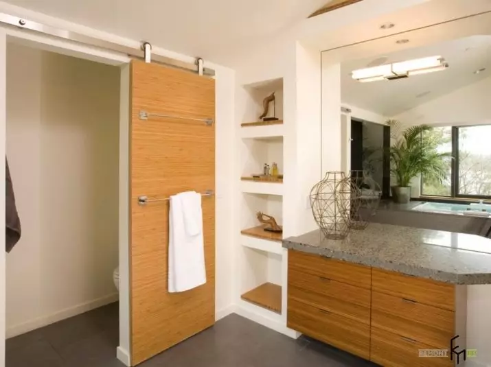 Розсувні двері у ванну кімнату (42 фото): види дверей-купе, поради щодо вибору міжкімнатних дверей в санвузол 10059_25