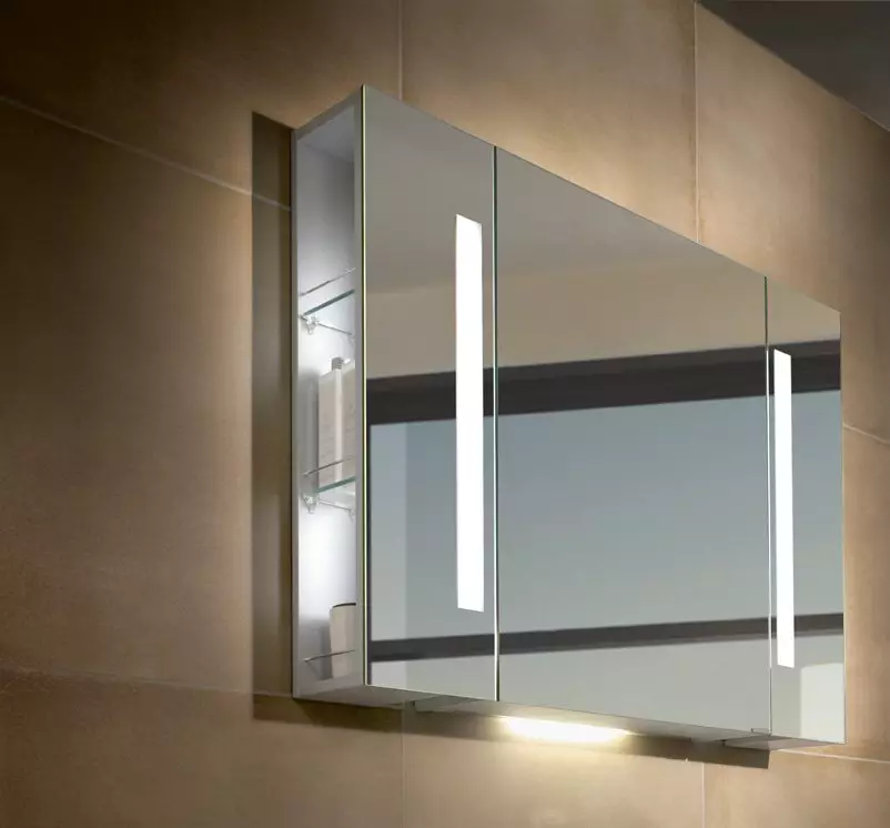 Espejo con iluminado en el baño (100 fotos): espejos con cinta LED 60, 90, 110 y 120 cm, la elección de los espejos cosméticos grandes y caros 10061_14