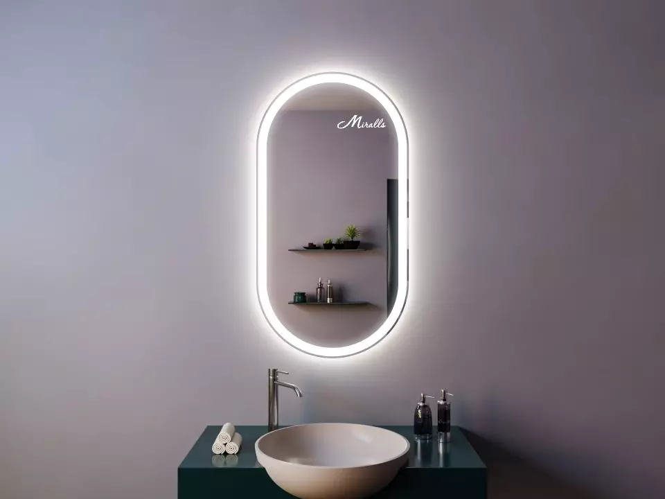 Espejo con iluminado en el baño (100 fotos): espejos con cinta LED 60, 90, 110 y 120 cm, la elección de los espejos cosméticos grandes y caros 10061_49