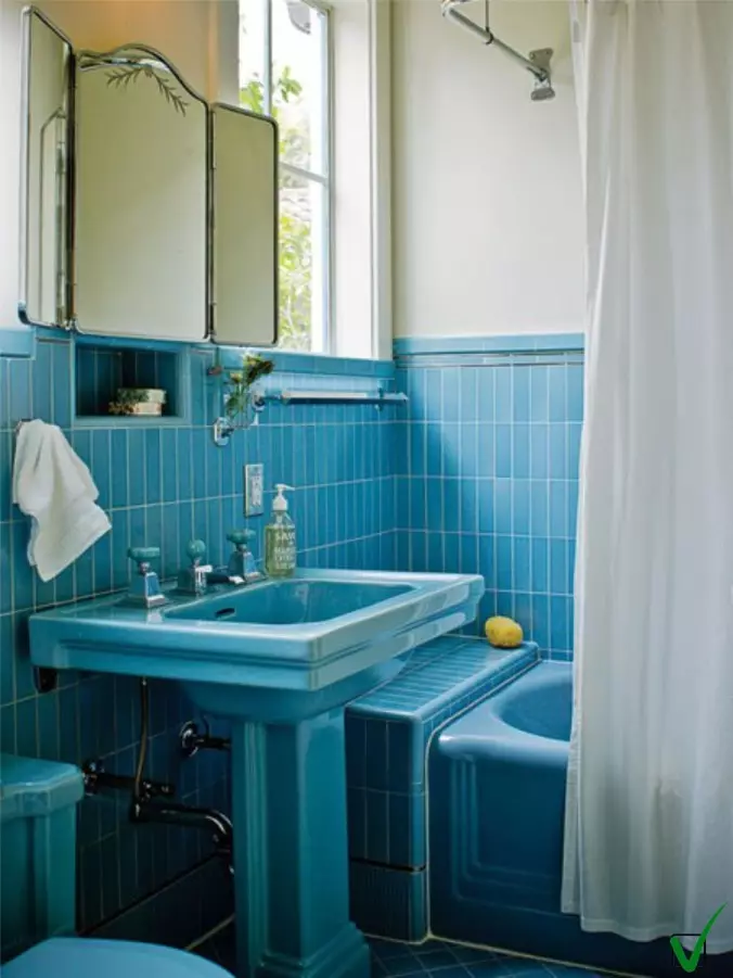 Desain kamar mandi dikombinasikan dengan toilet persegi ke-3. M (76 foto): Kamar mandi desain interior dengan mesin cuci, meletakkan ruangan kecil 10068_31