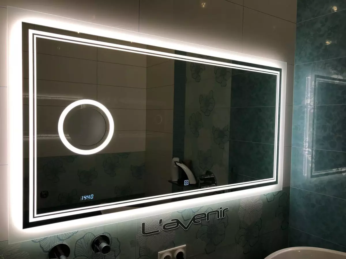 Specchio riscaldato in bagno: come scegliere uno specchio con illuminazione, orologio e anti-pianura in bagno? Caratteristiche degli specchi di riscaldamento 10072_25