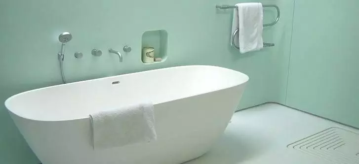 Painéis de casa de banho (90 fotos): Acabamento com painéis acrílicos resistentes a umidade, Aquapanel deslizante com desenho, Reviews 10075_65