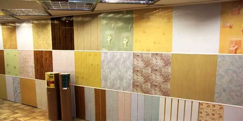 Panells per a la rajola del bany (69 fotos): seleccioneu plaques de plàstic per a parets. Panells de pis de pis de PVC 10080_24