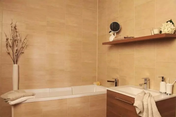 Πάνελ για το πλακάκι μπάνιου (69 φωτογραφίες): Επιλέξτε πλαστικές πλάκες για τοίχους. Πάτωμα πάτωμα από PVC 10080_38