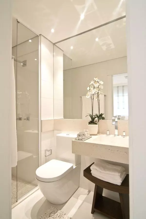 Khrushchev（75枚の写真）にある浴室を組み合わせた浴室：トイレと組み合わせた小さなお風呂のデザイン。部屋はどんなサイズですか？洗濯機が付いているバスルームのインテリアデザインのアイデア 10081_55