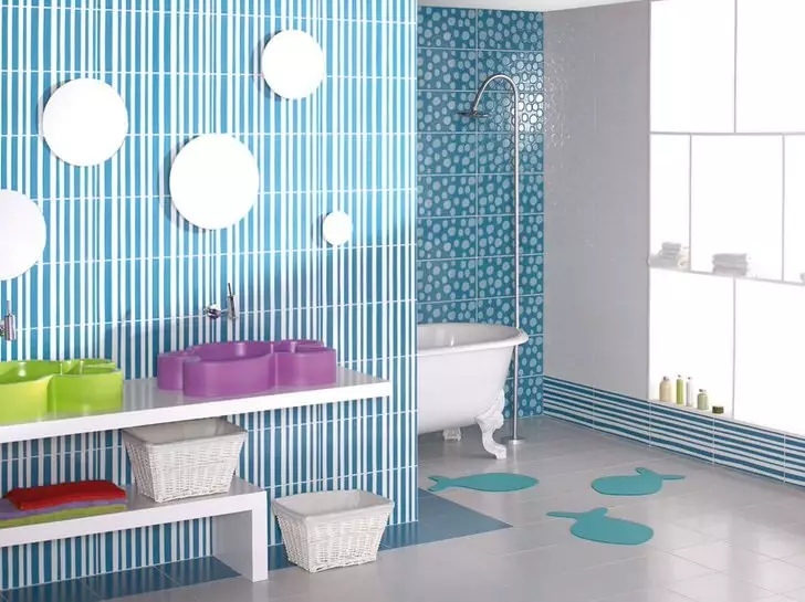 Plave pločice za kupaonicu (50 slike): Zidne keramičke pločice plave u kupatilu, Laguna prikupljanje i druge serije iz Rusije 10107_48