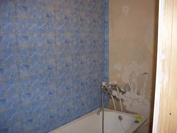 Filem pelekat diri untuk bilik mandi: Ciri-ciri filem PVC untuk bilik, hiasan dinding dengan filem vinil kalis air 10111_25