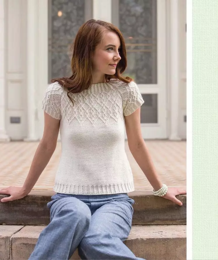 Սպիտակ սվիտեր (65 լուսանկար). Տրիկոտաժե, սպիտակ-սեւ, մանվածքից մեծ զուգավորում, ինչպես կարելի է սպիտակեցնել կին բրդյա սվիտեր տանը 1011_14