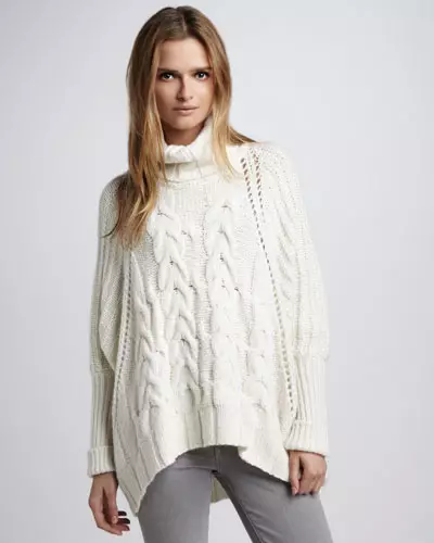 Սպիտակ սվիտեր (65 լուսանկար). Տրիկոտաժե, սպիտակ-սեւ, մանվածքից մեծ զուգավորում, ինչպես կարելի է սպիտակեցնել կին բրդյա սվիտեր տանը 1011_40