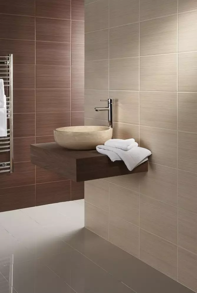 Gạch màu be cho phòng tắm (50 ảnh): Thiết kế gạch mờ và bóng trong màu be, gạch men trong nội thất và các tùy chọn khác 10120_7