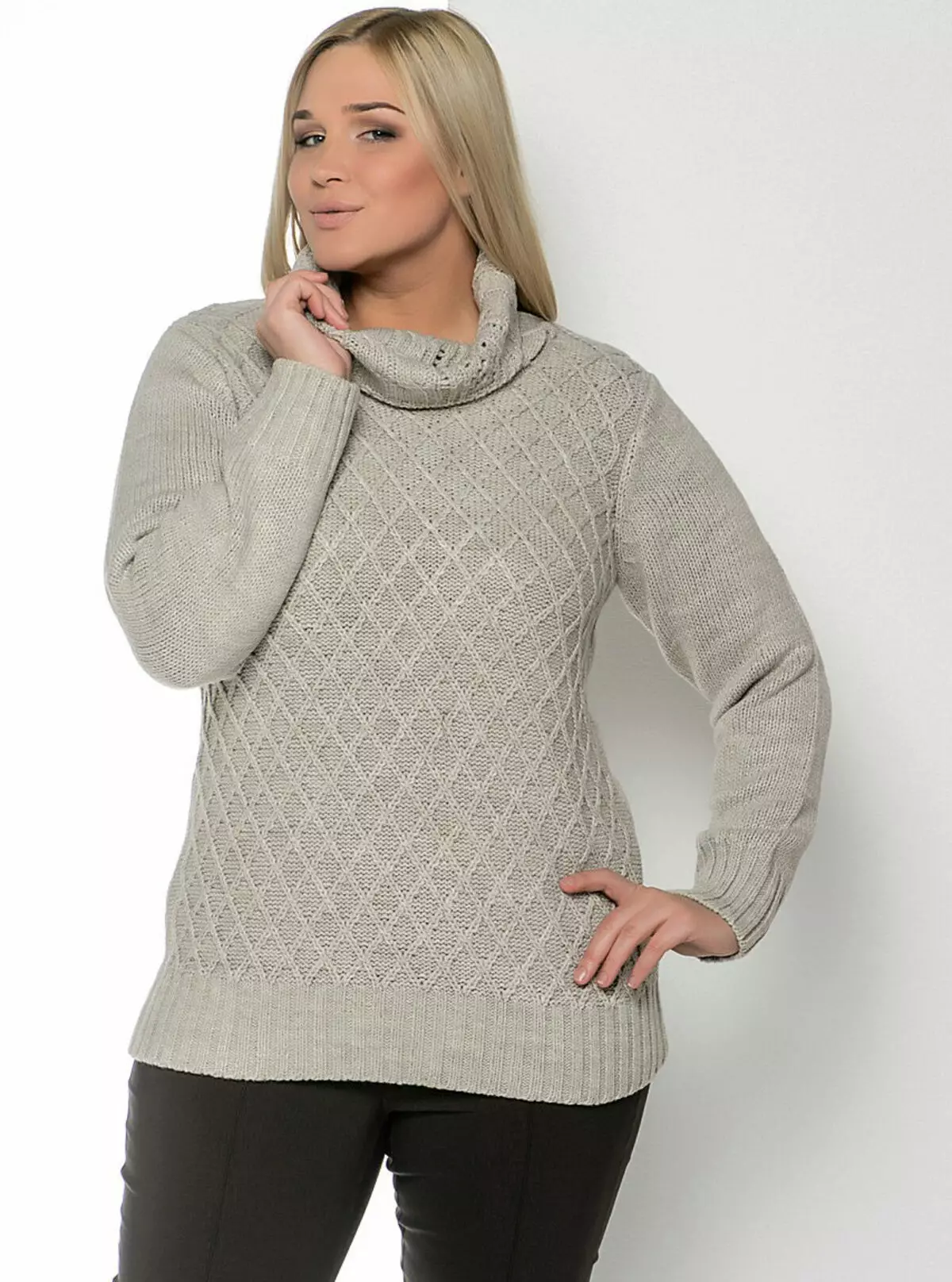 Sweaters: Cad é atá ann, an difríocht ón geansaí, cardigan agus sweatshirt 1012_30