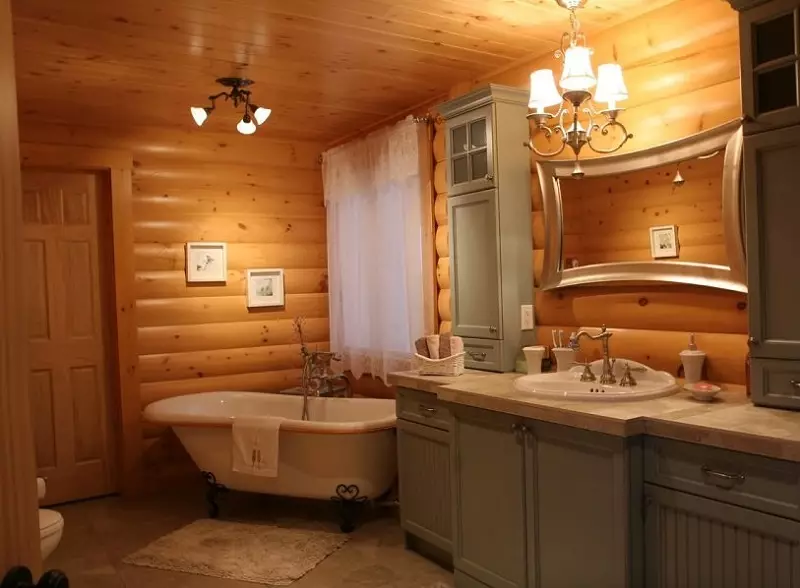 Ванна кімната в дерев'яному будинку (97 фото): дизайн і обробка душової в будинку з бруса, цікаві рішення для інтер'єру, варіанти облаштування 10138_27