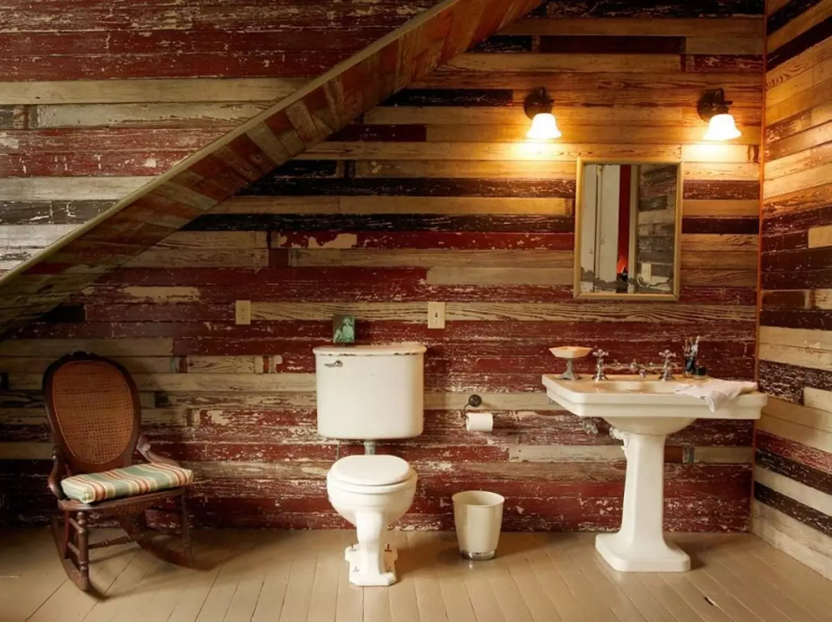 Светильник в ванную комнату в деревянном доме