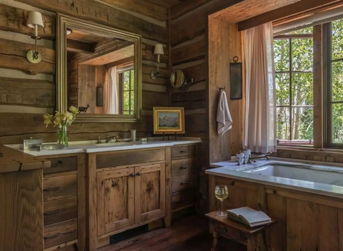 Ванна кімната в дерев'яному будинку (97 фото): дизайн і обробка душової в будинку з бруса, цікаві рішення для інтер'єру, варіанти облаштування 10138_77