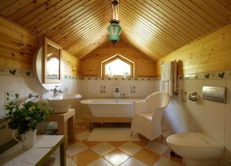 Ванна кімната в дерев'яному будинку (97 фото): дизайн і обробка душової в будинку з бруса, цікаві рішення для інтер'єру, варіанти облаштування 10138_78
