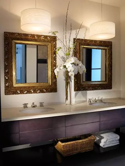 Осветљење за огледало у купатилу: Како одабрати лампу у купатилу за огледало од 45 цм и 80к80 цм? Осветљење уз помоћ Сцонце и других опција 10141_28