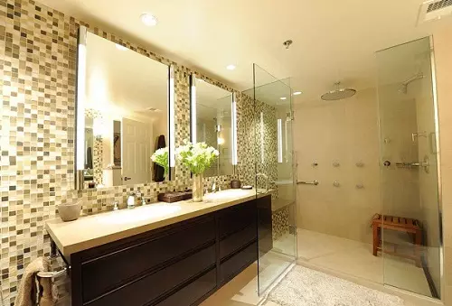 Осветљење за огледало у купатилу: Како одабрати лампу у купатилу за огледало од 45 цм и 80к80 цм? Осветљење уз помоћ Сцонце и других опција 10141_39