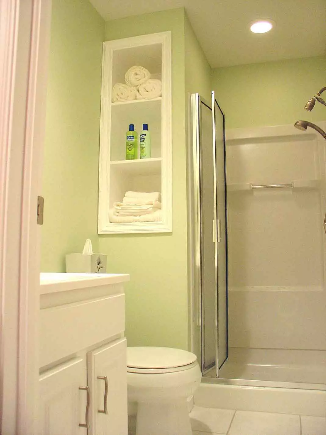 Phòng tắm ở Khrushchev (97 ảnh): Thiết kế phòng nhỏ, Tùy chọn hoàn thiện, Phòng nhỏ tiêu chuẩn Ví dụ: Nội thất Nội thất 10144_73