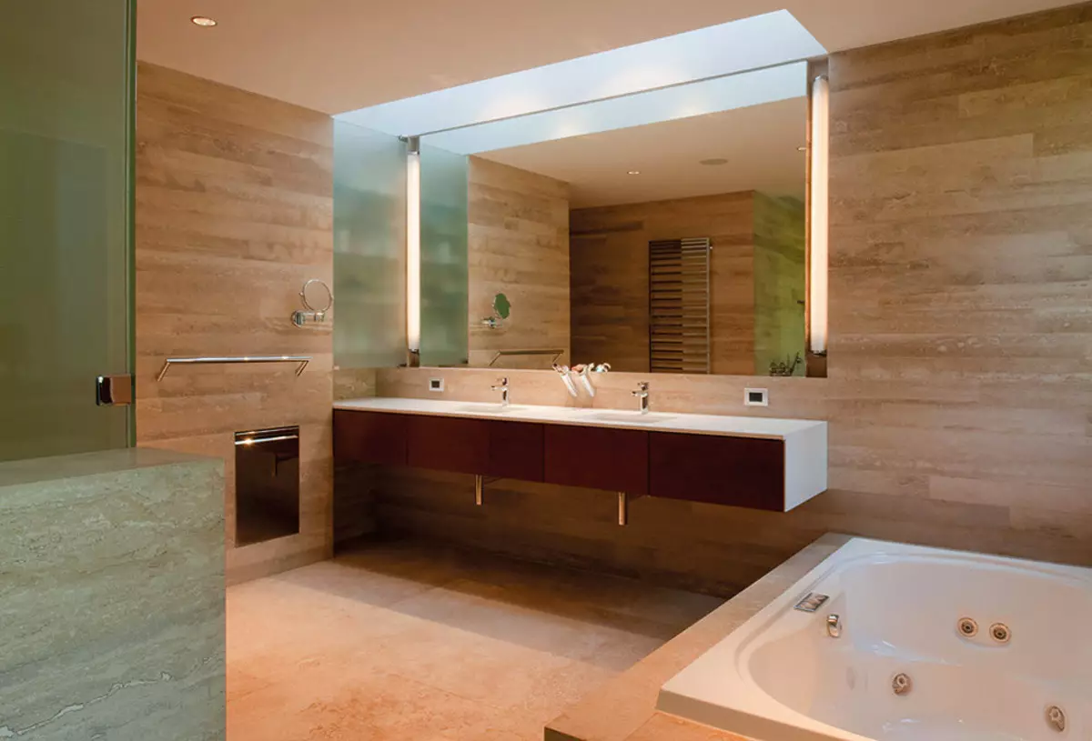 Banyo tasarımı (170 fotoğraf): Projeler 2021 ve iç tasarım fikirleri. Oda nasıl donanım? Tasarımcılardan düzenleme için basit ve elit seçenekleri 10147_102