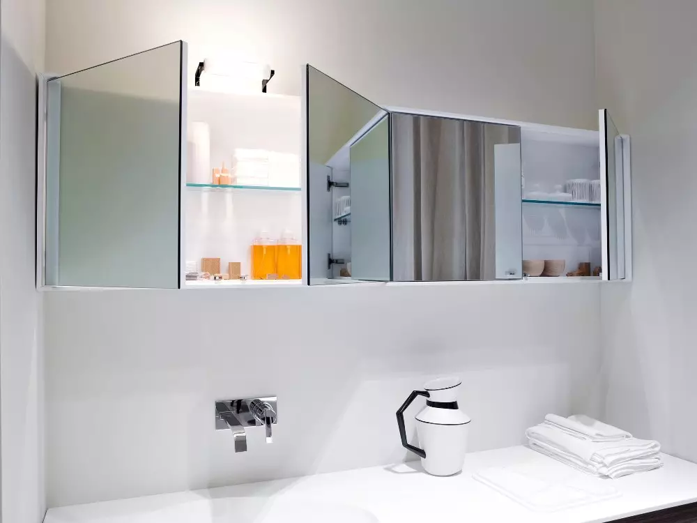 Design de banheiro sem vaso sanitário (37 fotos): Design do quarto 170x170 e colocando outros tamanhos 10149_21