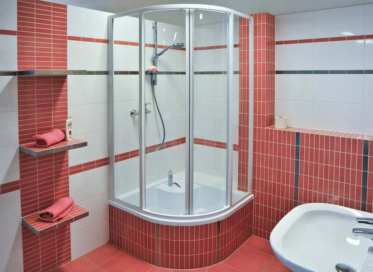 Design de banheiro sem vaso sanitário (37 fotos): Design do quarto 170x170 e colocando outros tamanhos 10149_8