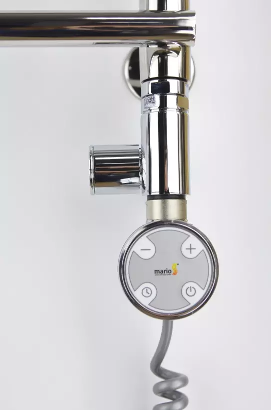 Elektrische handdoekrails voor de badkamer: modellen met thermostaat en zonder. Hoe een slang te kiezen? Eigendom beoordelingen 10151_56