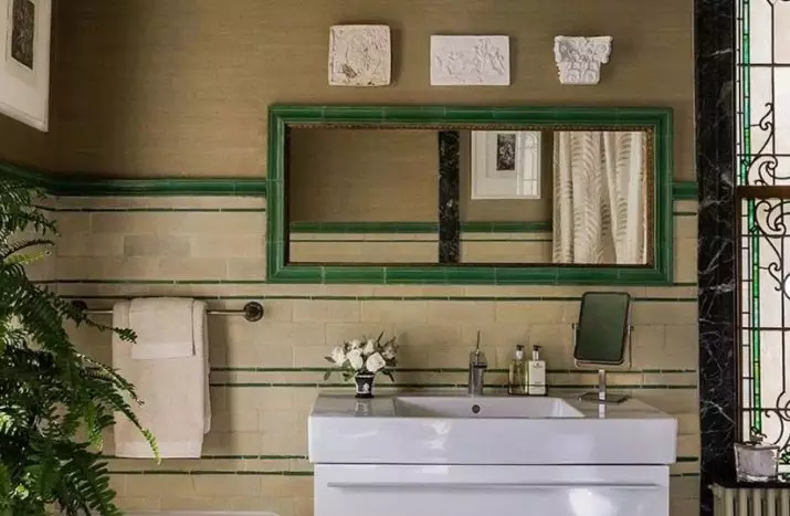 Háttérkép a fürdőszobában (120 fotók): A vízálló fotó tapéta, mosható nedvességálló öntapadós tapéta és üvegáruk a fürdőszobában. Milyen jobban illeszkedik? Vélemény 10155_98