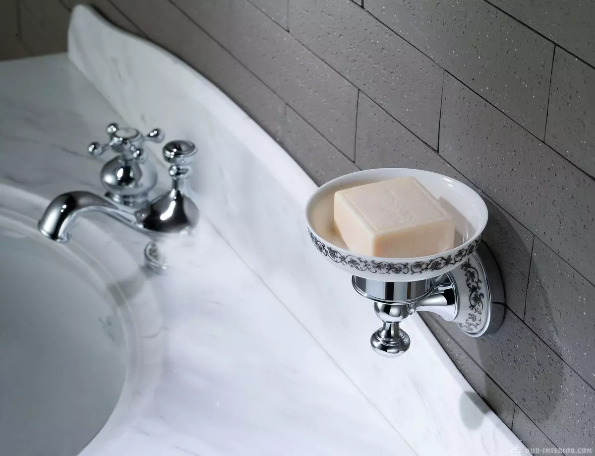 Phụ kiện trong phòng tắm (107 ảnh): Các loại và bộ cho phòng tắm, lựa chọn phụ kiện, phụ kiện phòng tắm bằng đá cẩm thạch từ Ý, ví dụ từ Ikea và những người khác 10160_8