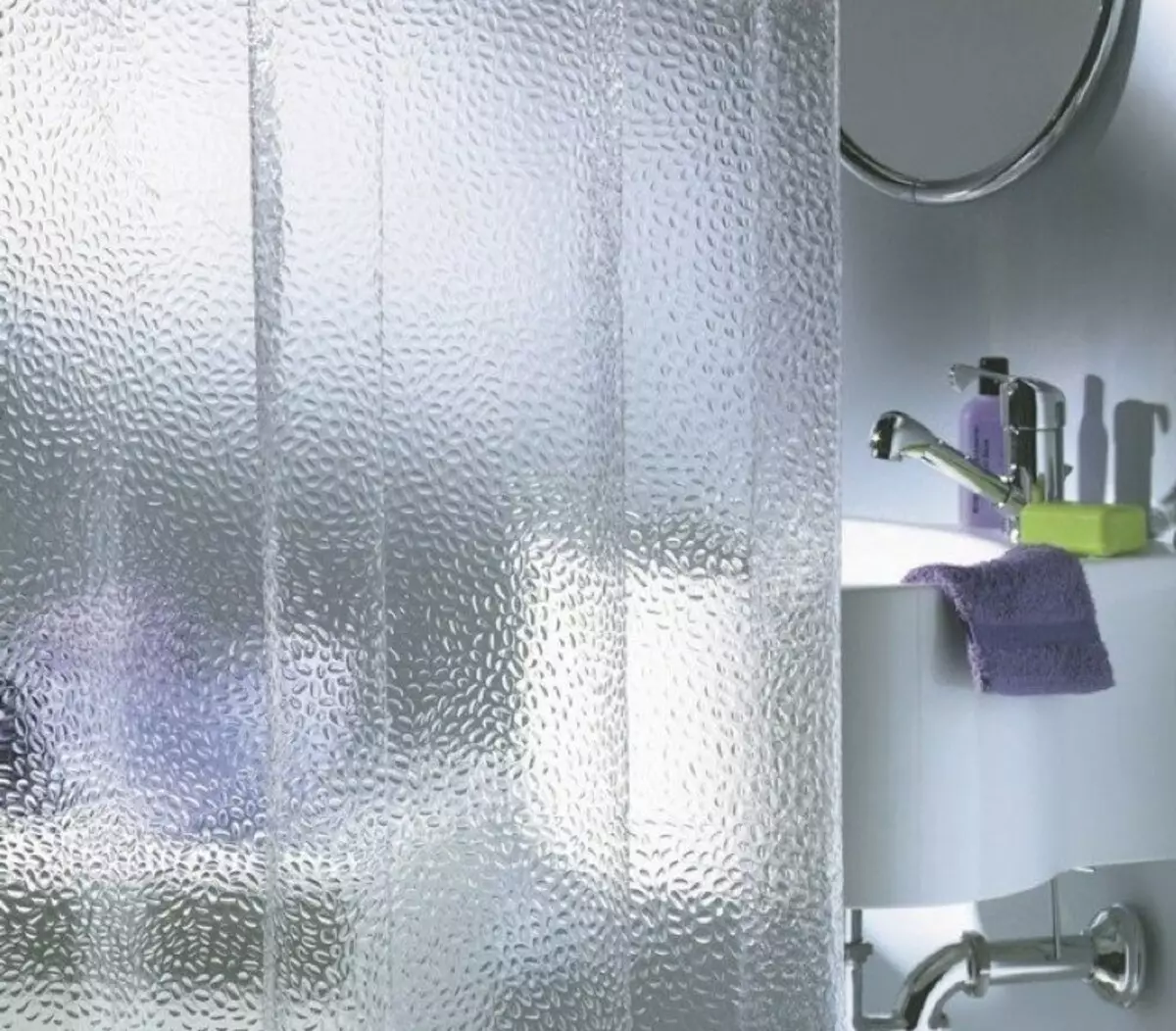 Badkar gardiner (100 bilder): Textilvattenavvisande gardiner, storlekar, vikning och transparenta, rullade och fototraktorer, från IKEA och andra 10162_3