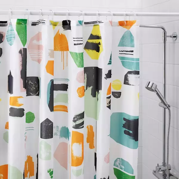 Badkar gardiner (100 bilder): Textilvattenavvisande gardiner, storlekar, vikning och transparenta, rullade och fototraktorer, från IKEA och andra 10162_58