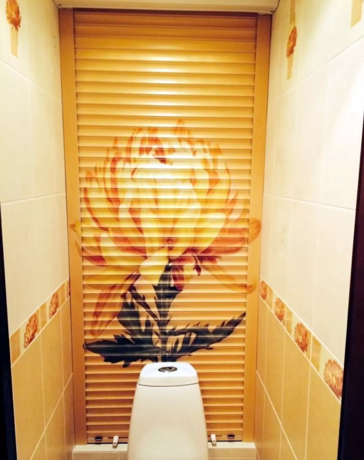 Kúpeľňový dekor (68 fotografií): Nástenné dekorácie a nápady na ozdobu. Ako obnoviť stúpačku? 10166_49