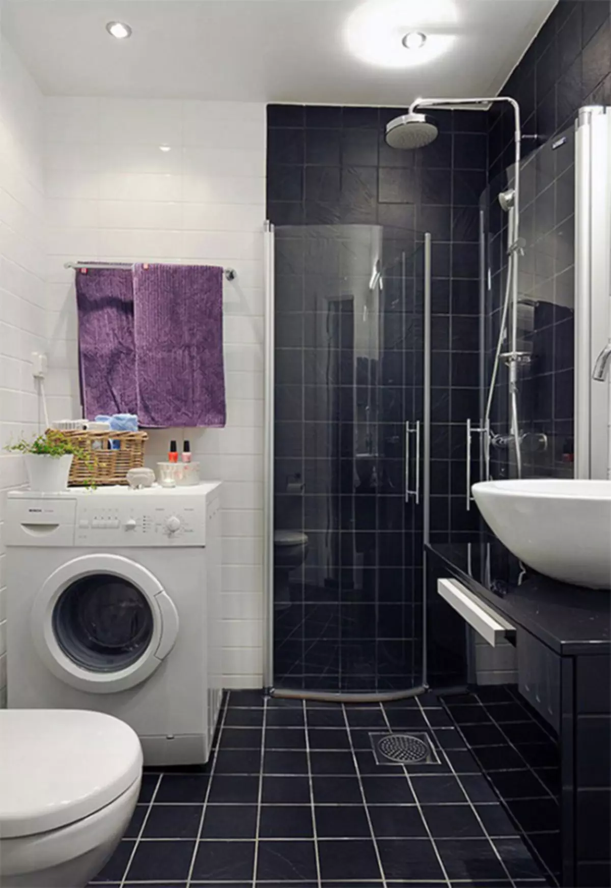 Thiết kế phòng tắm với vòi hoa sen (115 ảnh): Thiết kế một bồn tắm nhỏ với vòi hoa sen, phòng tắm thiết kế nội thất có máy giặt trong một ngôi nhà riêng 10181_12