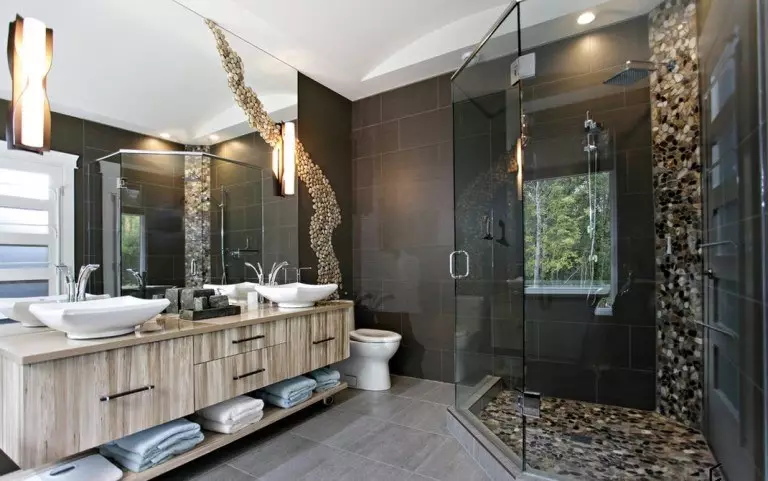 Thiết kế phòng tắm với vòi hoa sen (115 ảnh): Thiết kế một bồn tắm nhỏ với vòi hoa sen, phòng tắm thiết kế nội thất có máy giặt trong một ngôi nhà riêng 10181_94