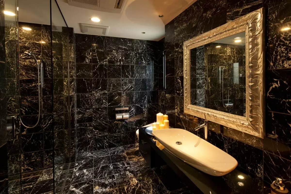 大理石浴室（98張照片）：在房間設計的大理石浴室，白色大理石和木材的組合在浴室，內部的例子 10185_41