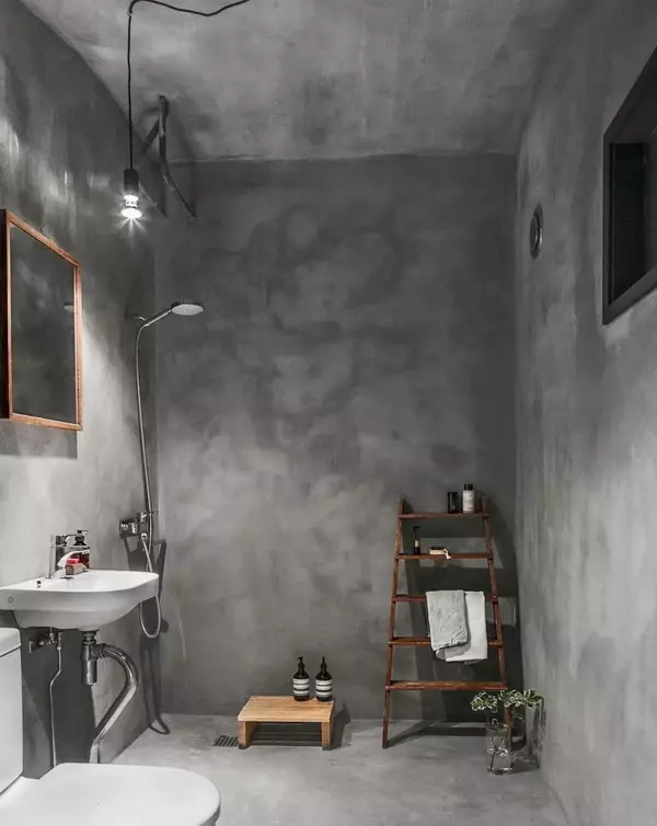 Graues Badezimmer (77 Fotos): Zimmerauslegung in grauen Farben. Wählen Sie Farbe und Stil. Die Kombination von Blau, Rosa, Gelb und Türkis. Beispiele des modernen Innenraums 10189_63