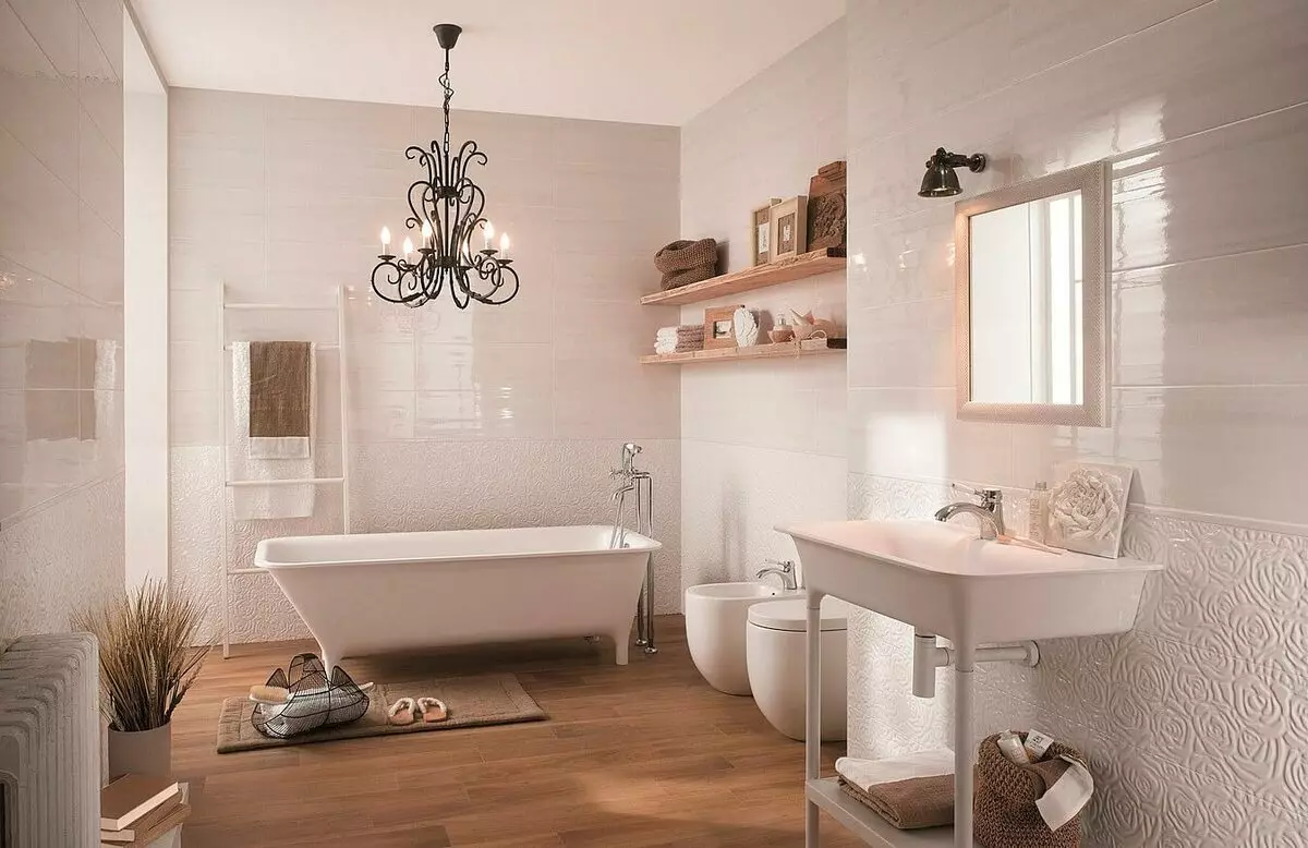 White banyo (84 mga larawan): disenyo ng kuwarto sa puting tono na may maliwanag na accent. Modern Interior Design Ideas maliit na puting banyo na may pagsingit 10191_23