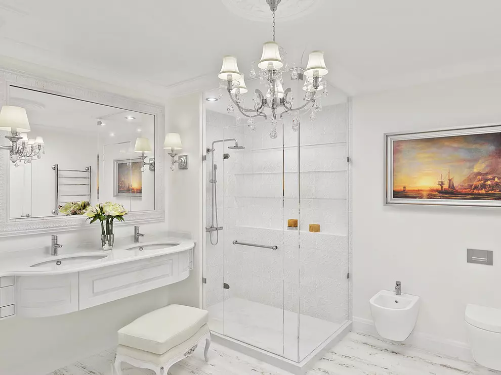 White banyo (84 mga larawan): disenyo ng kuwarto sa puting tono na may maliwanag na accent. Modern Interior Design Ideas maliit na puting banyo na may pagsingit 10191_69