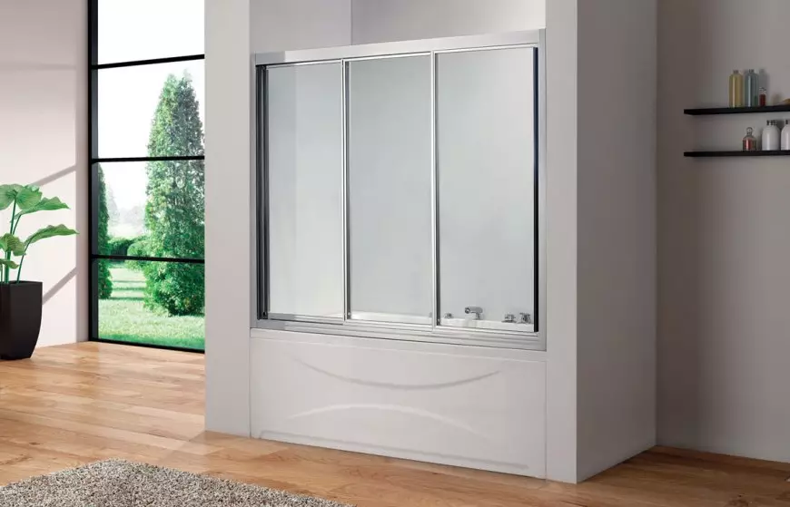 Banyo için sürgülü perdeler: plastik ekran ve geri çekilebilir duş, köşe ve diğer modeller 10192_38