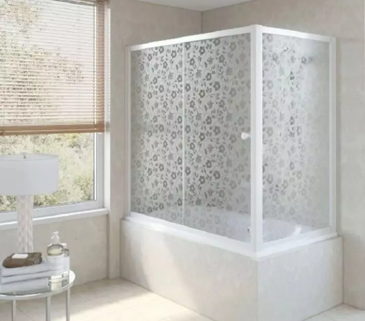 Perdele glisante pentru baie: ecran de plastic și duș retractabil, colț și alte modele 10192_50