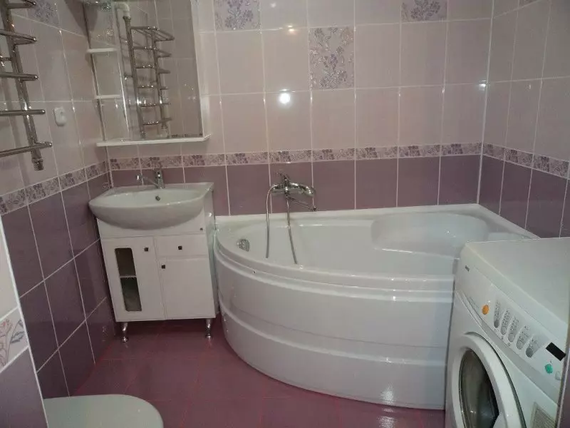 Design de baie cu o mașină de spălat cu o suprafață de 4 km. M (46 fotografii): proiect de baie cu toaletă și mașină de spălat, planificare reușită 10199_5