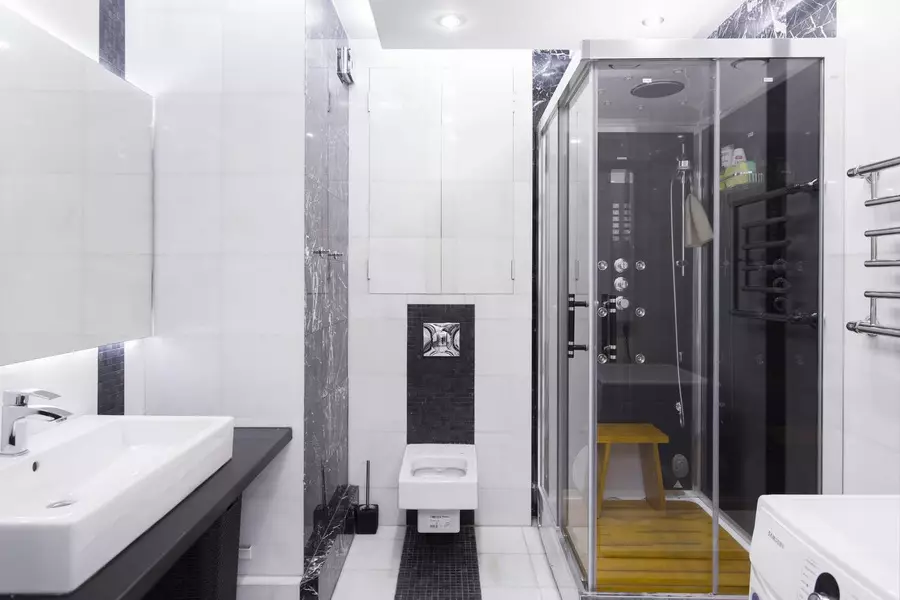 Design fürdőszoba 7 négyzetméter. METER (58 FOTÓK): Szoba belseje ablakkal és anélkül, példák a sikeres tervezésre 10200_28