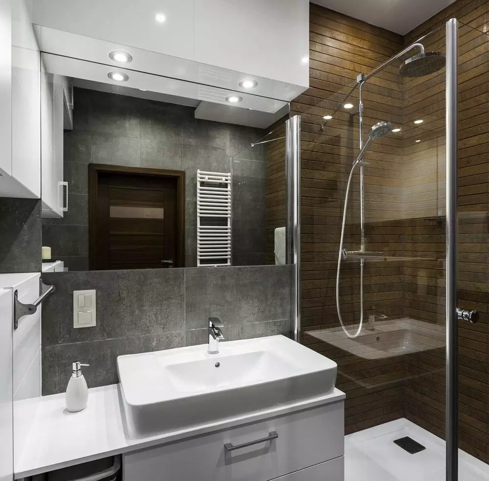 Badeværelse design 2 kvadratmeter. M (72 billeder): Badeværelsesprojekter uden toiletskål. Interiørmuligheder. Efterbehandling materialer 10201_28