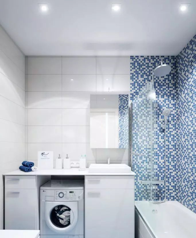 Badeværelse design 2 kvadratmeter. M (72 billeder): Badeværelsesprojekter uden toiletskål. Interiørmuligheder. Efterbehandling materialer 10201_32